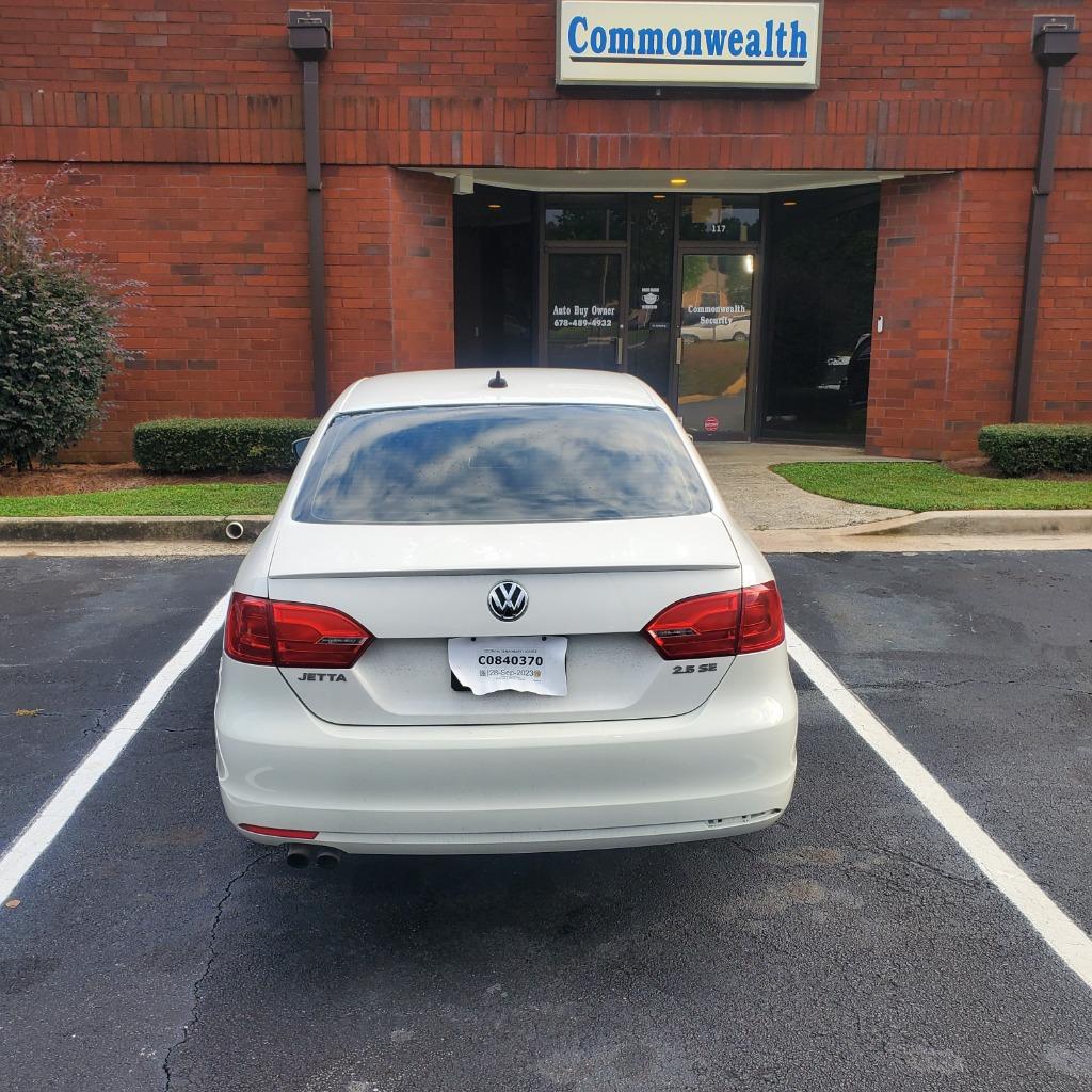 2012 Volkswagen Jetta SE photo 3