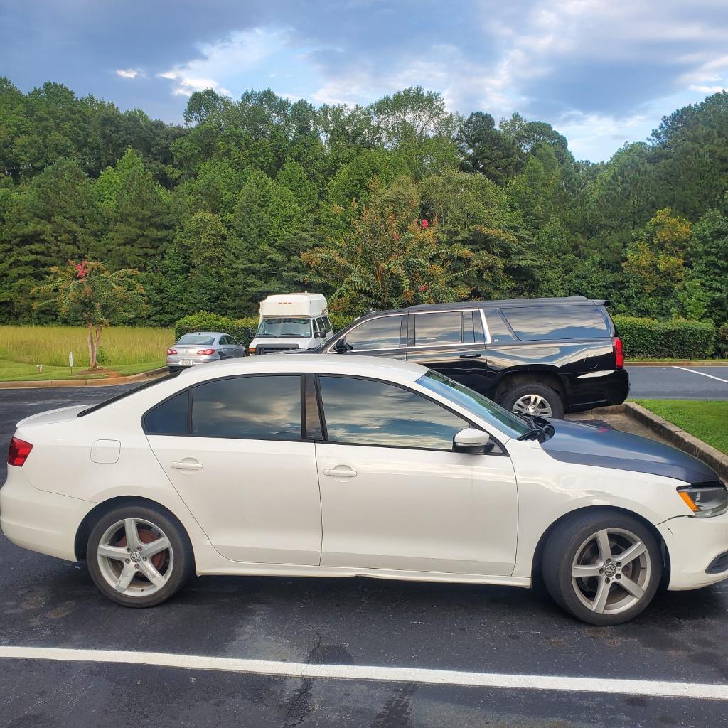 2012 Volkswagen Jetta SE photo 2