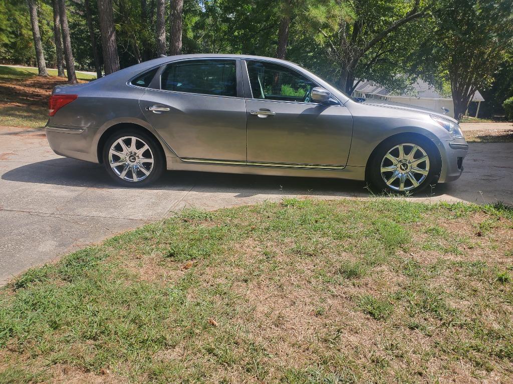 2011 Hyundai Equus Signature photo 8